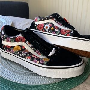 Old Skool lux floral VANS NWT